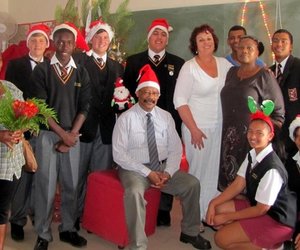 Vroee Kersfees vir Huis Nuwe Hoop se kinders